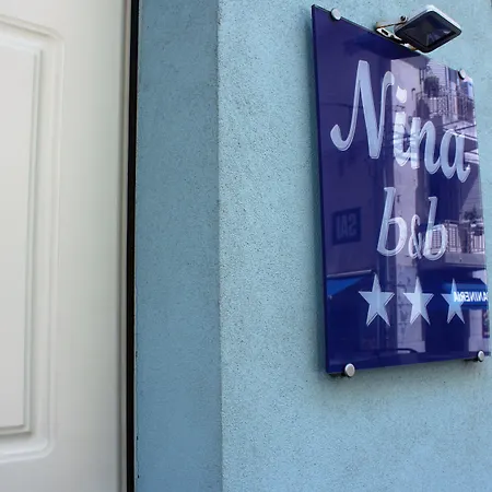 Nina Bed & Breakfast 3*