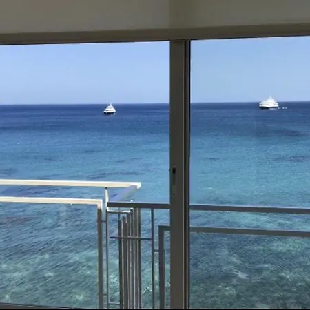 Nina Bed & Breakfast 3*