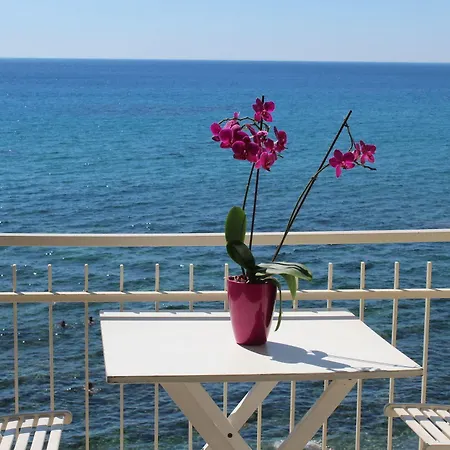 Bed & Breakfast Nina Giardini-Naxos