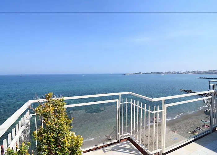 Nina Panzió Giardini Naxos