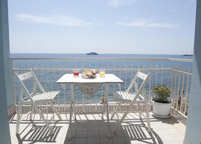 Bed & Breakfast Nina 3*