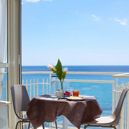 Nina Bed & Breakfast